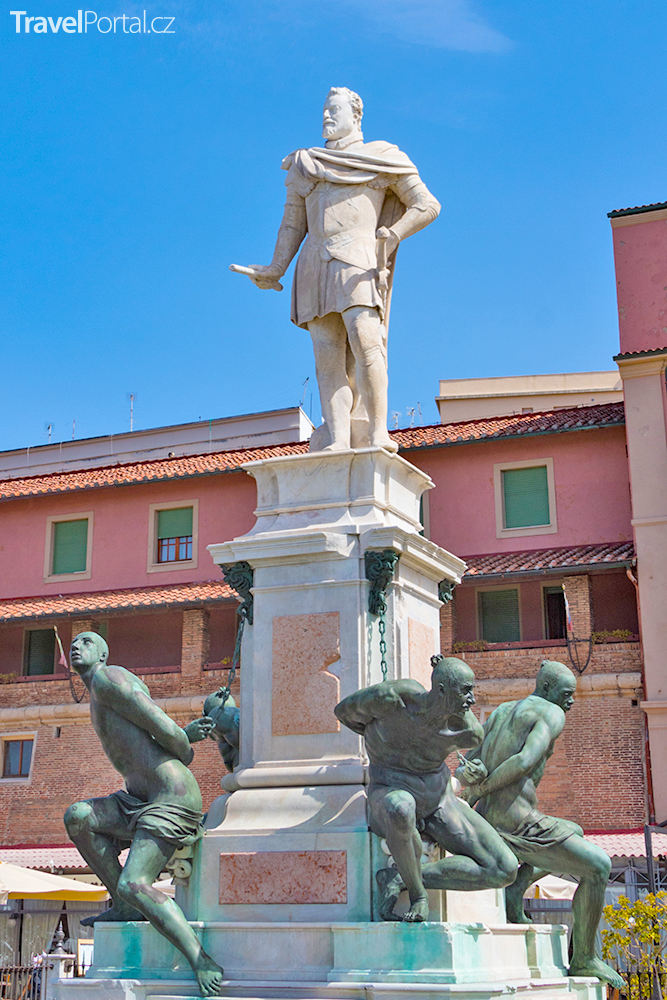 památník Čtyř Maurů ve městě Livorno