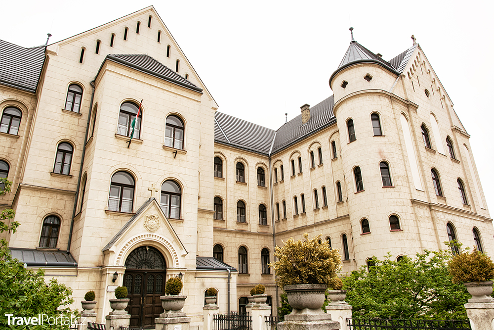 teologická fakulta ve městě Győr