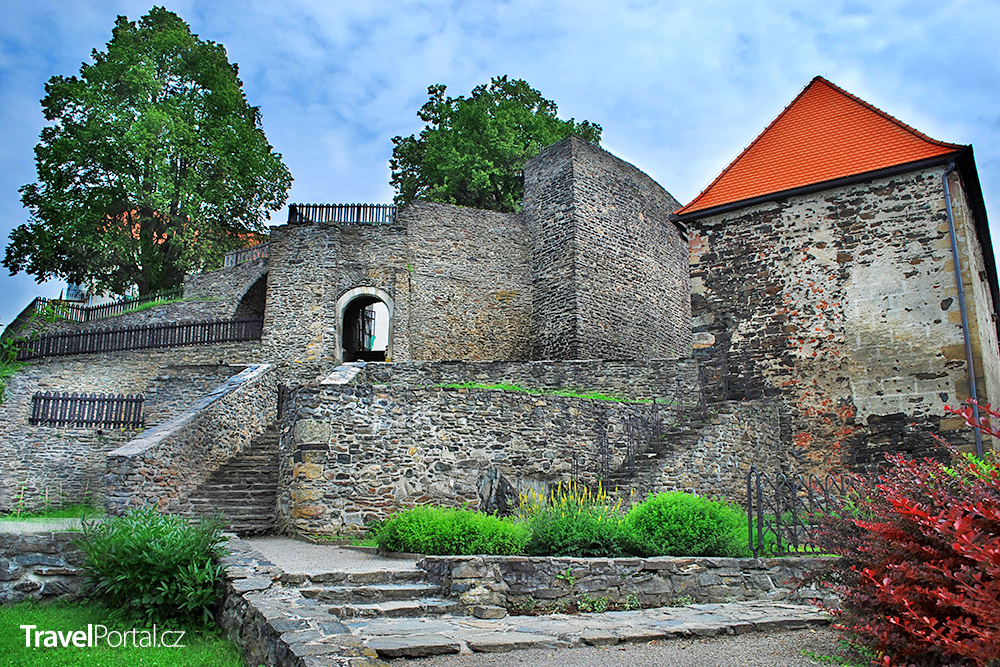 detail hradu Svojanov