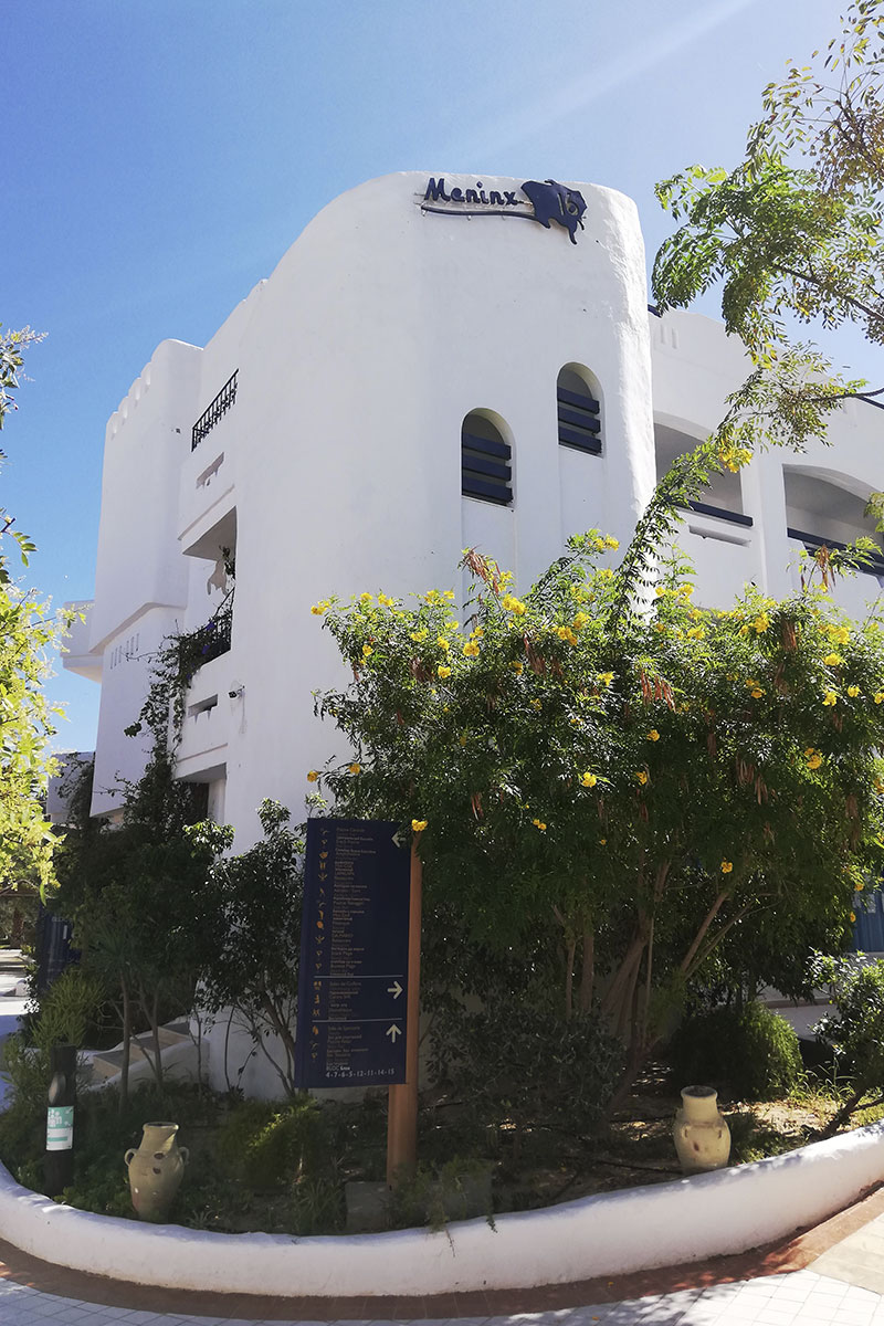 jedna z vedlejších budov hotelu Fiesta Beach na ostrově Djerba