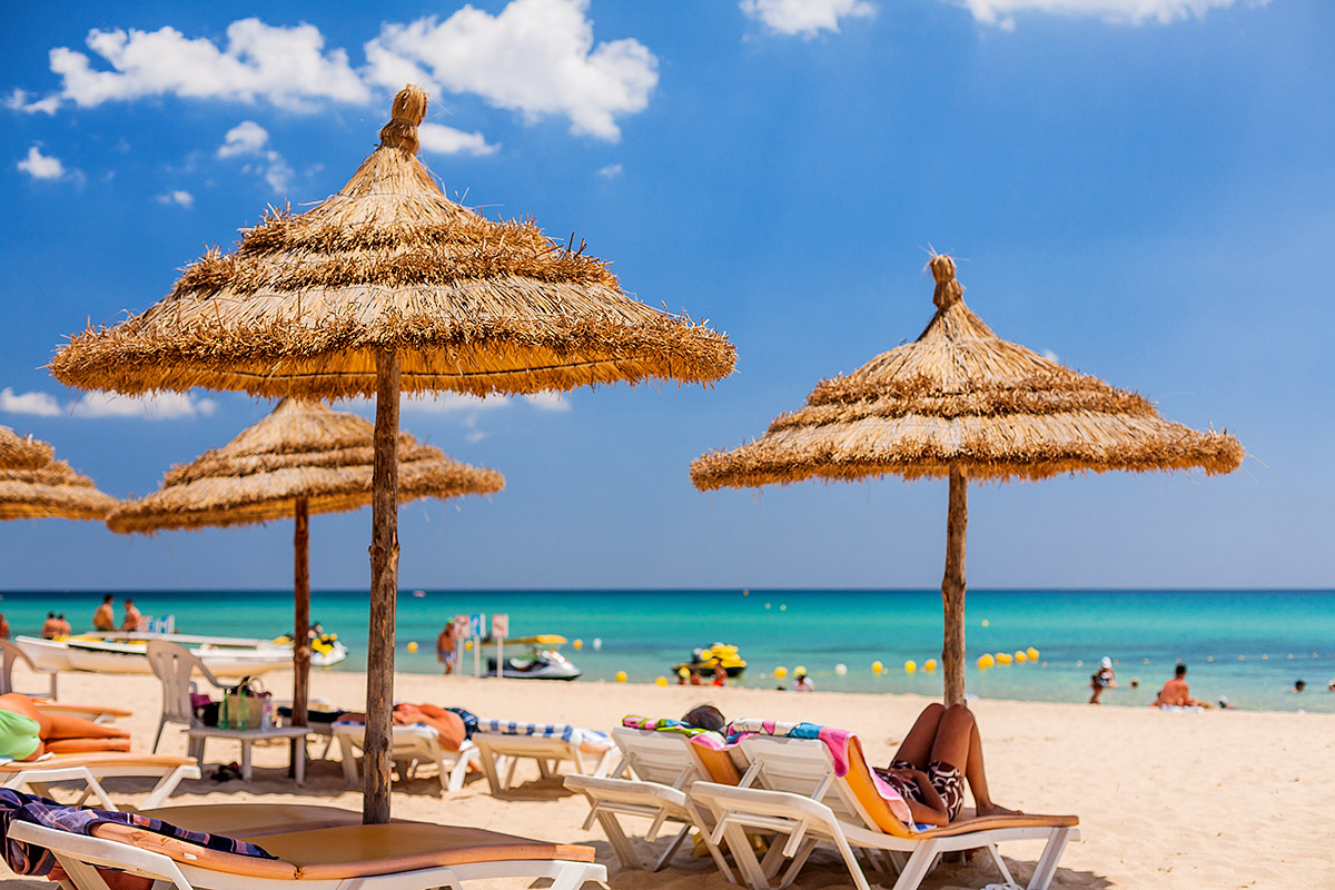 dovolená v Tunisku je ve znamení písčitých pláží s pozvolným vstupem do moře