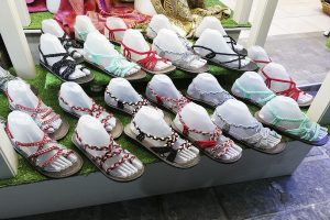dámské sandály ve městě Rhodos
