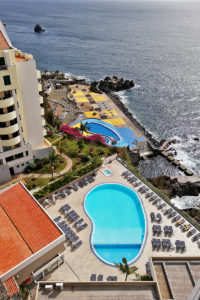 výhled z hotelu Duas Torres ve městě Funchal na ostrově Madeira