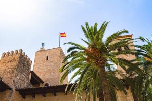 Palma de Mallorca je letním sídlem španělské královské rodiny