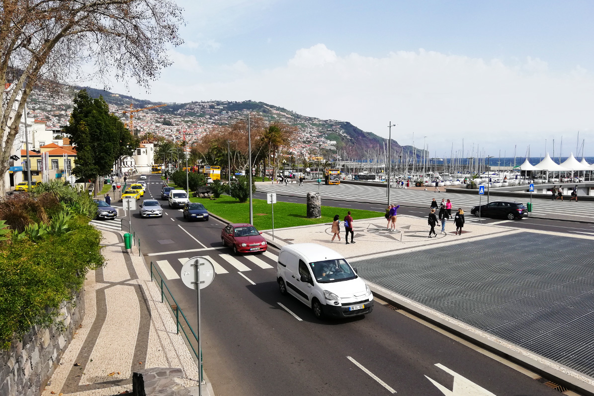 automobily ve městě Funchal