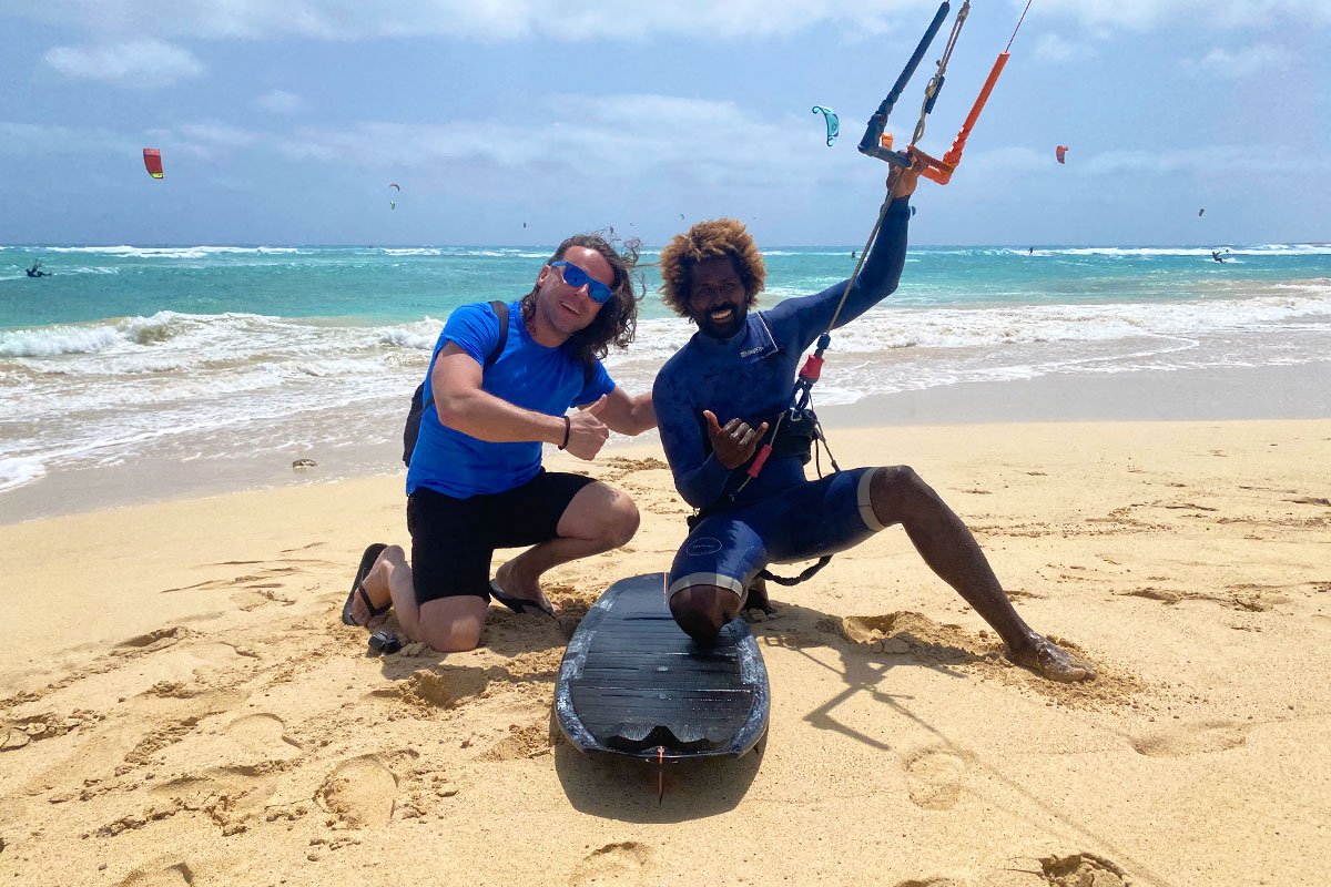 cestovatel Richie z CK Blue Style a Mitu Monteiro na Kite Beach na ostrově Sal