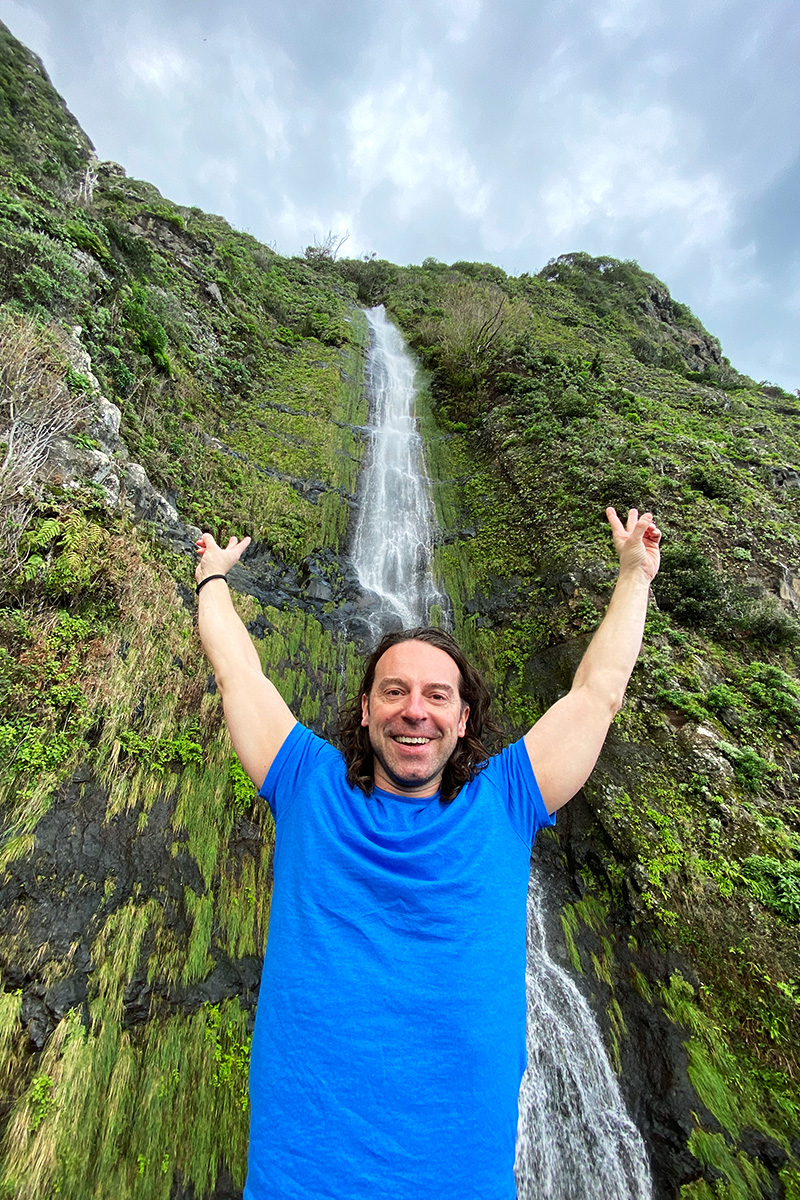 dovolená na Madeiře aneb cestovatel Richie z CK Blue Style u vodopádu