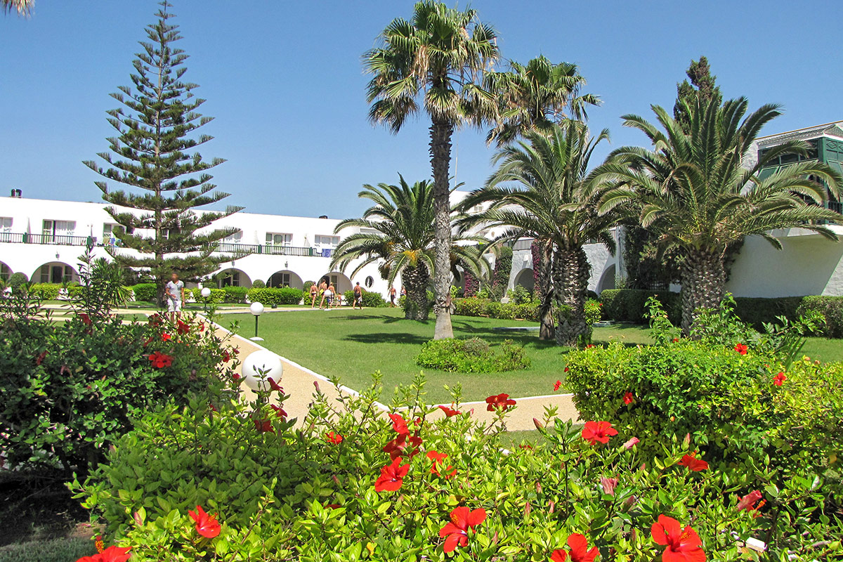 zahrada v letovisku Hammamet