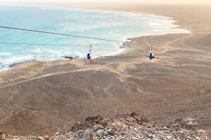 adrenalinová atrakce Zipline Cabo Verde