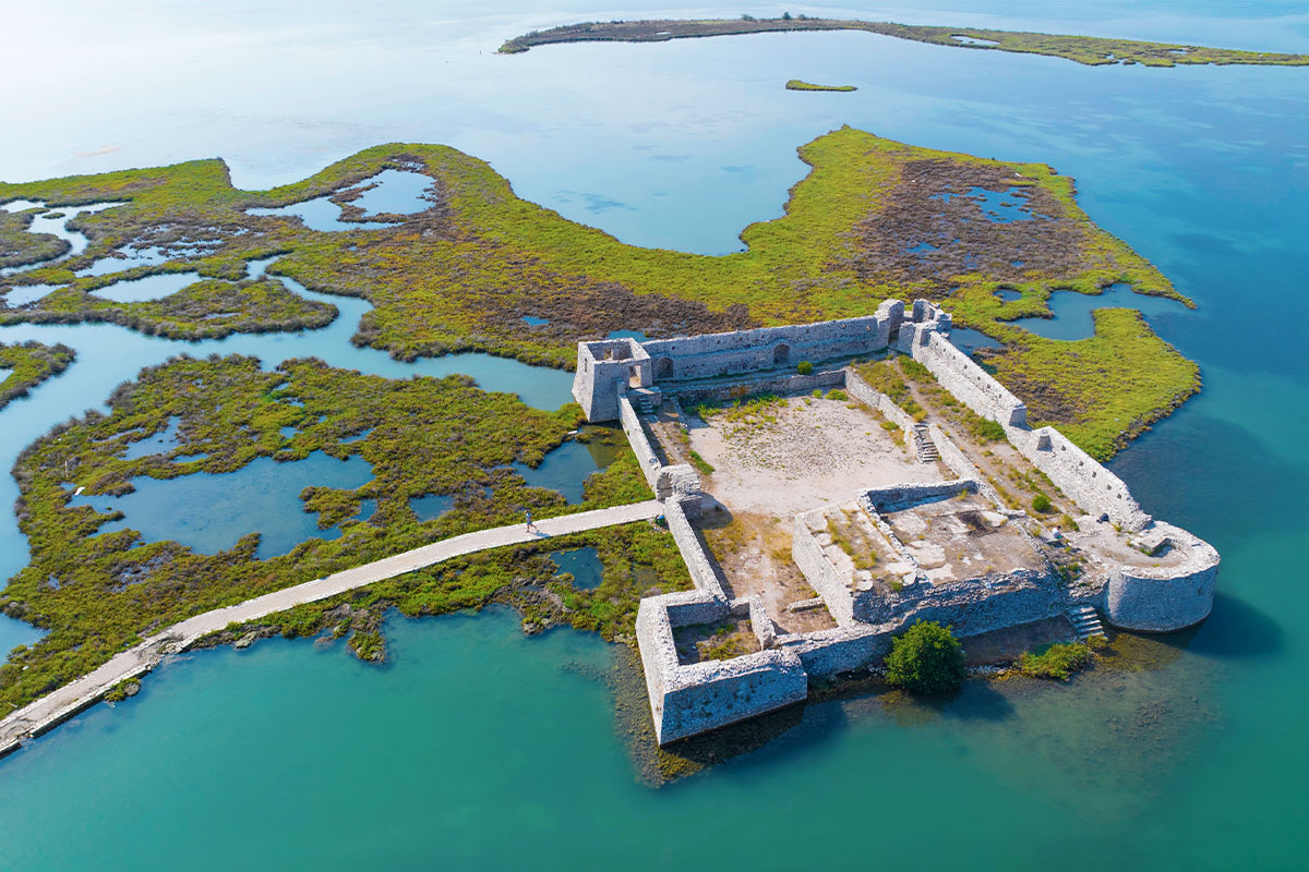 hrad Aliho Paši neboli Ali Pasha's Castle