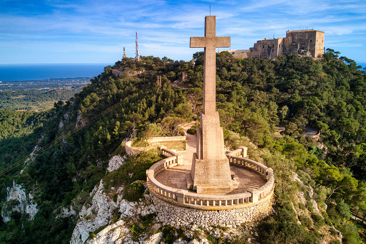 kostela a bývalý klášter svatého Salvátora - Sanctuary of Sant Salvador - na ostrově Mallorca