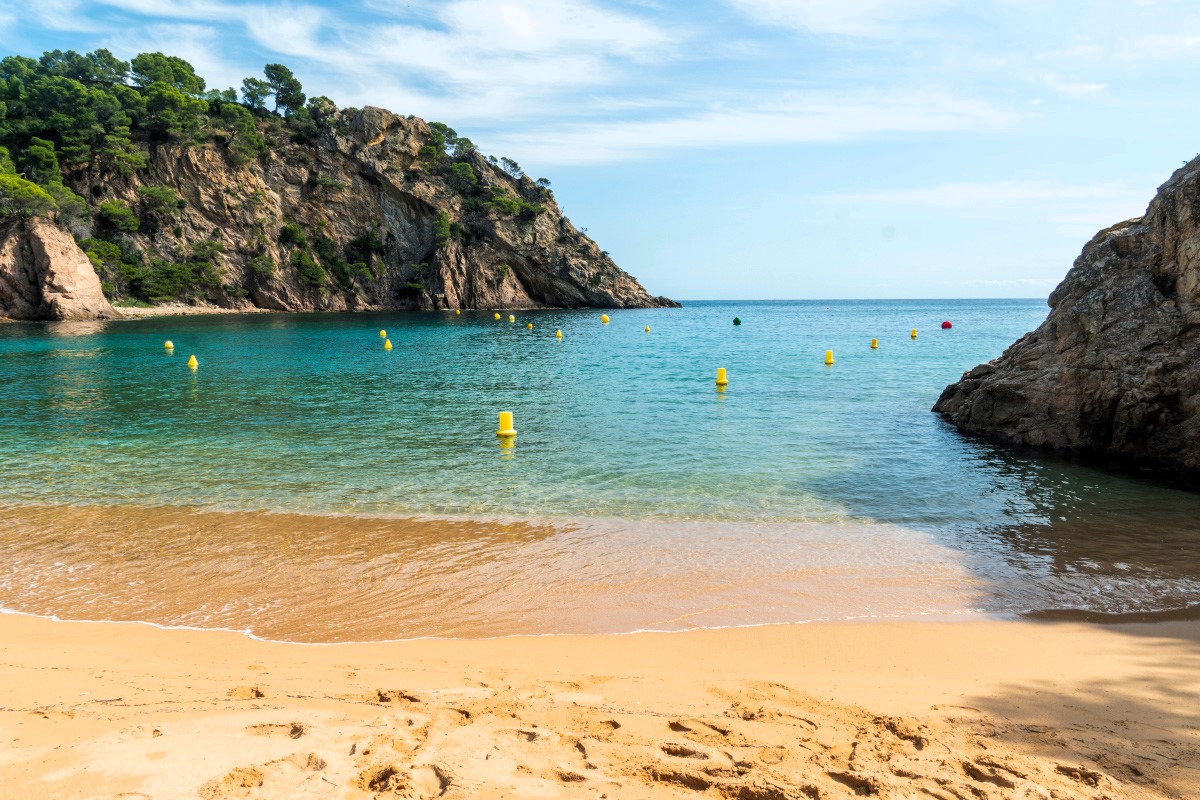 Nejlepší pláže, které ukrývá španělské pobřeží Costa Brava - Cala Giverola