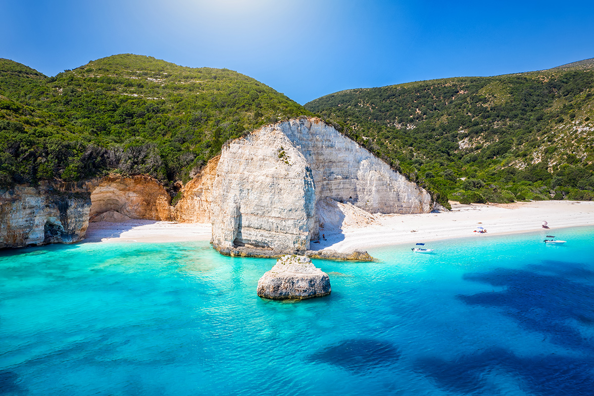 pláž Fteri Beach na ostrově Kefalonie