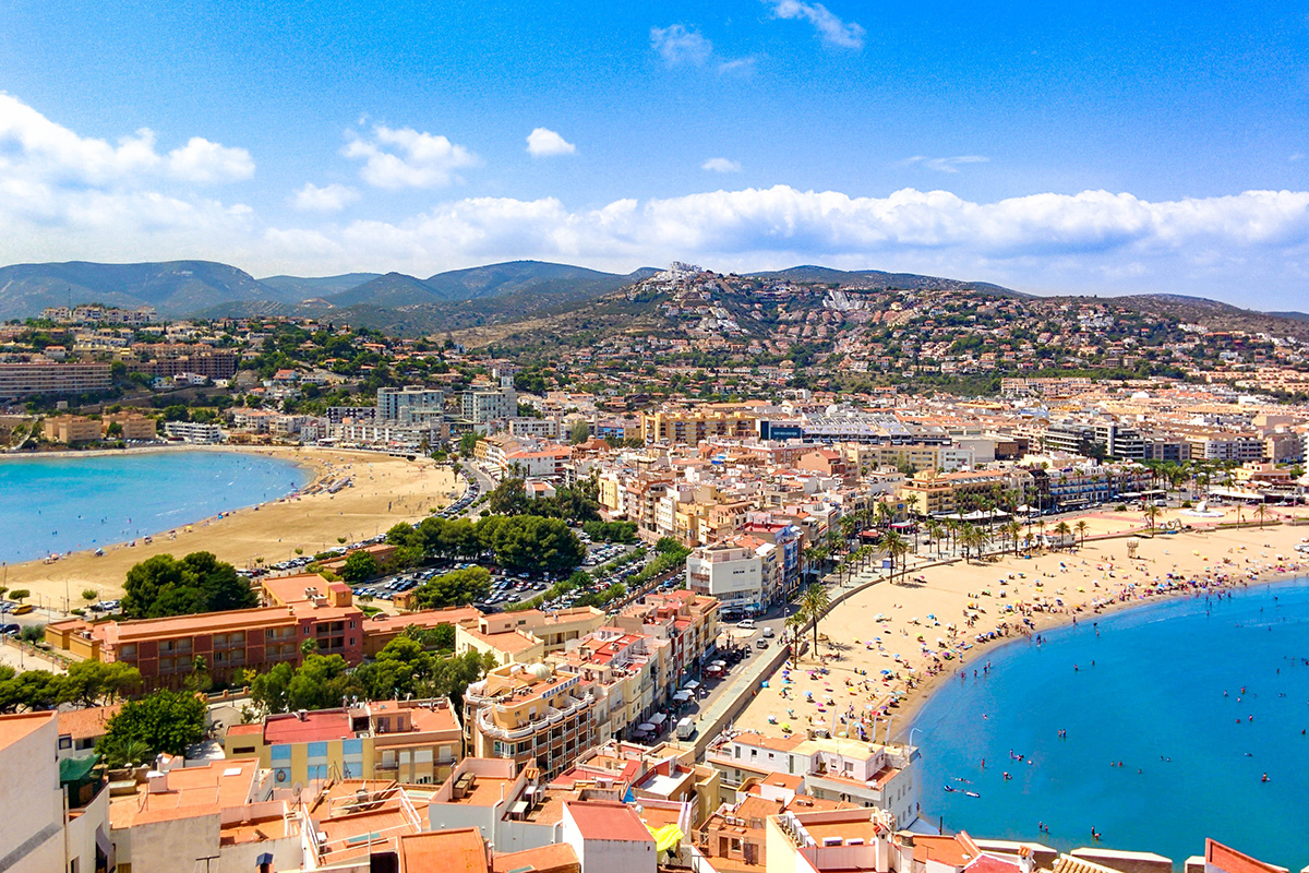 Platja Sud a Platja Nord ve městě Peniscola