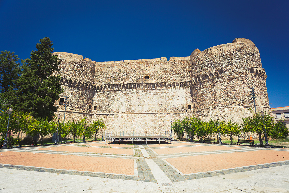Castello Aragonese ve městě Reggio di Calabria